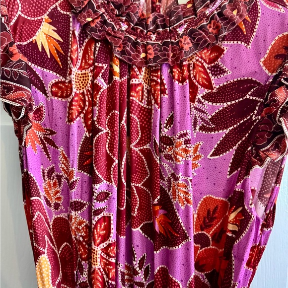 Farm Rio NWT's floral Women's Dress with belt and beading Perfect for spring! - Picture 2 of 11